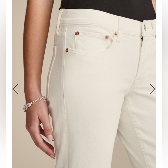 Lucky brand white straight leg Sweet Jean - Picture 2 of 10